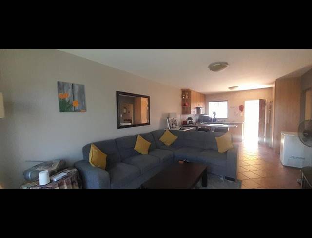 2 BEDROOM PROPERTY TO RENT IN THATCHFIELD